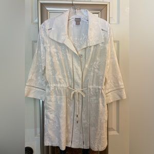 Beautiful white on white top. Size 0 by Chico’s.